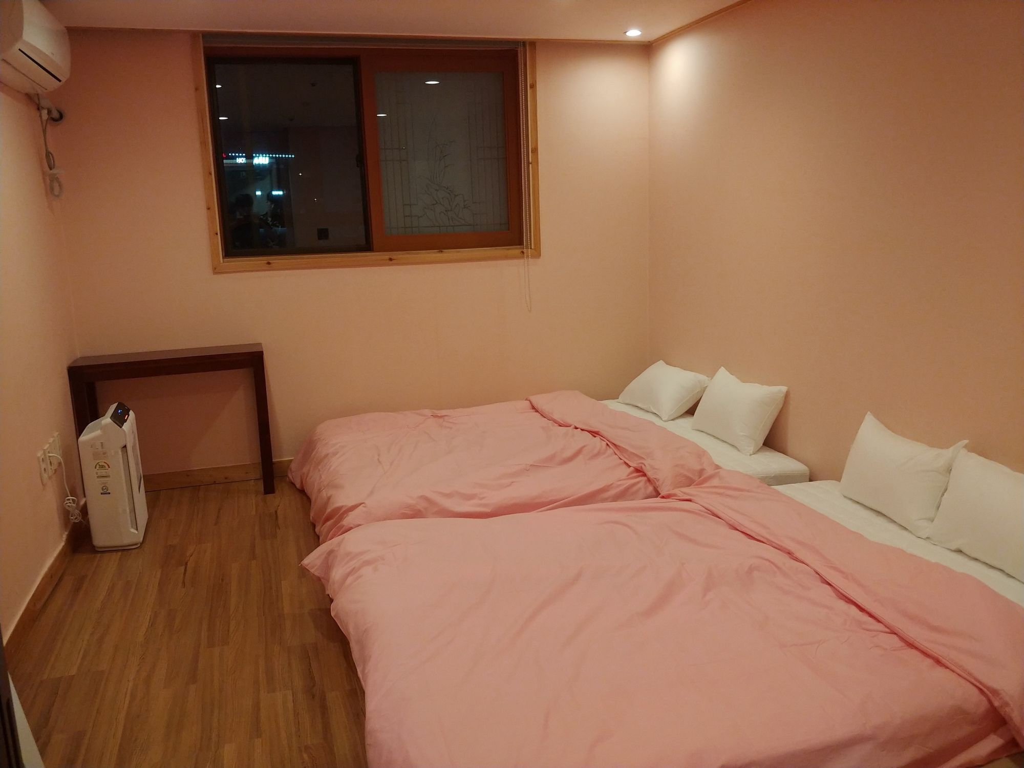 Four Season Guest House Пусан Екстериор снимка